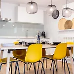 Val By Insidehome Apartment